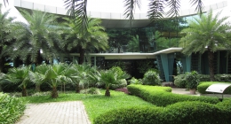 Mahindra World City, Hotels