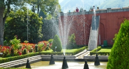 Srinagar, Guest Houses