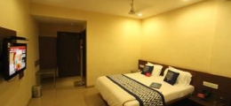 OYO Rooms Lal Darwaja Road