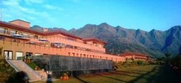 , Srinagar, Hotels