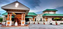 Country Inn & Suites by Carlson, Vaishno