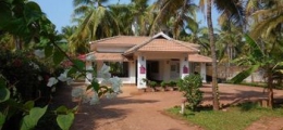 , Neeleshwar, Hotels