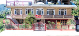 , Shoghi, Hotels