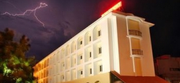 , Karur, Hotels