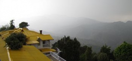 , Dhanachuli, Hotels