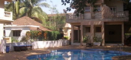 , Candolim, Guest Houses